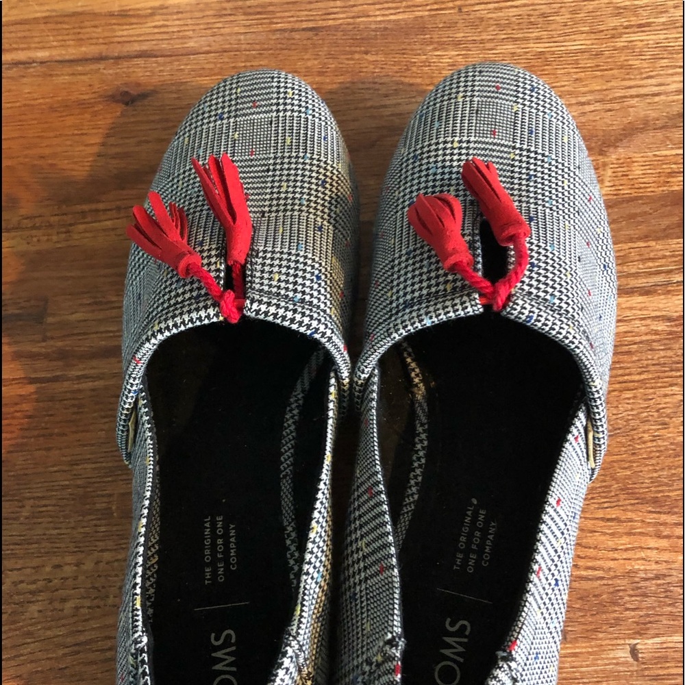 Tom slip on shoes